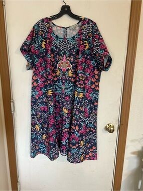 LUUKSE 3X Navy Floral Shift Dress with Pink & Teal Accents